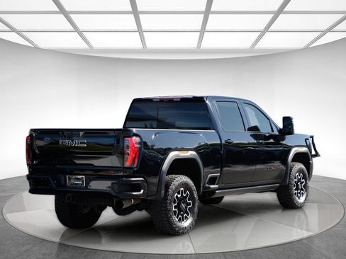 Used 2024 GMC Sierra 2500 AT4X AWD/4WD image 5