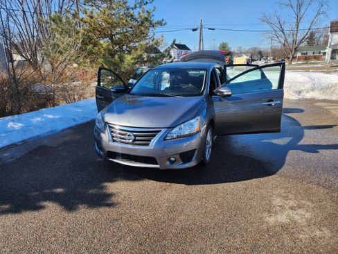 Used 2015 Nissan Sentra SR image 12