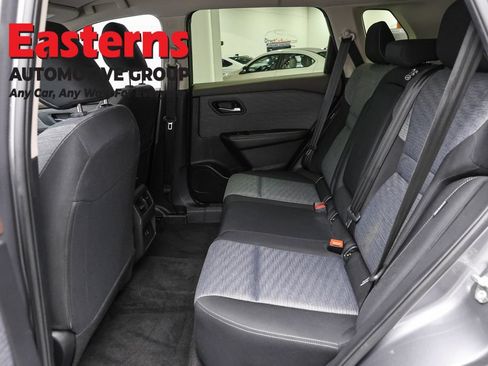 Used 2023 Nissan Rogue SV AWD/4WD image 20