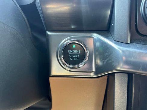 Certified 2023 Ford F150 Lariat w/ Equipment Group 502A High image 20