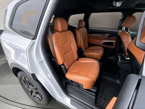 Used 2023 Kia Telluride EX X-Line image 25