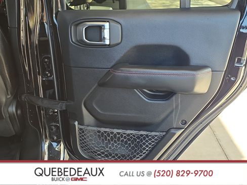 Used 2018 Jeep Wrangler Unlimited Rubicon AWD/4WD image 26