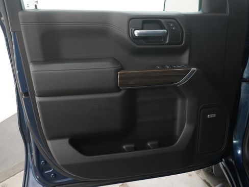 Used 2020 Chevrolet Silverado 1500 RST image 20