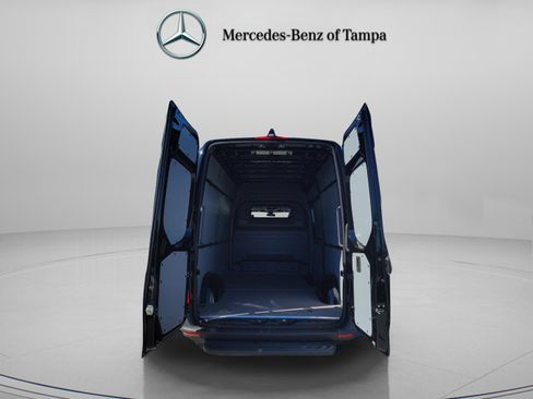 Used 2025 Mercedes-Benz Sprinter 2500 image 26
