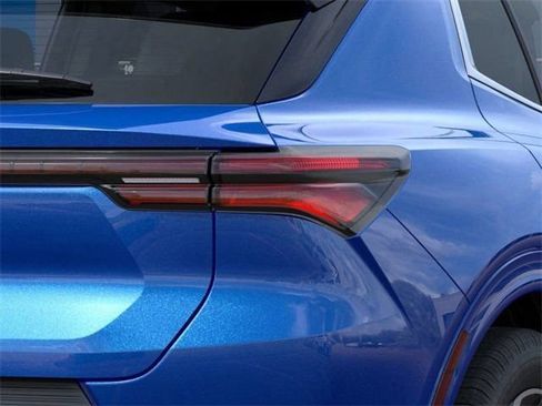 New 2025 Chevrolet Equinox EV LT FWD image 11