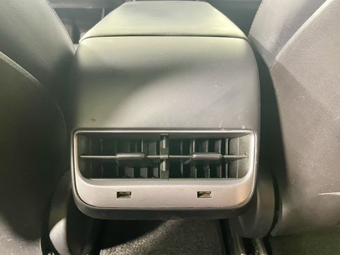 Used 2020 Tesla Model 3 image 25