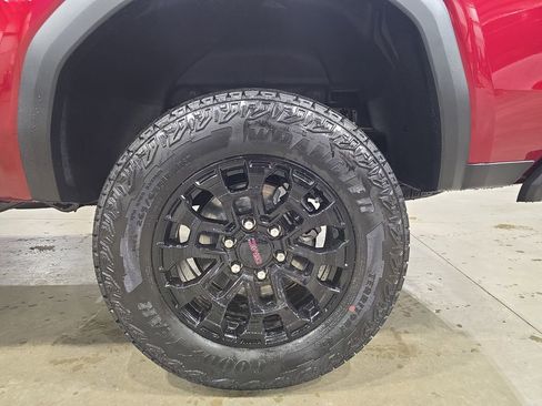 New 2026 GMC Canyon Elevation w/ Convenience Package image 32