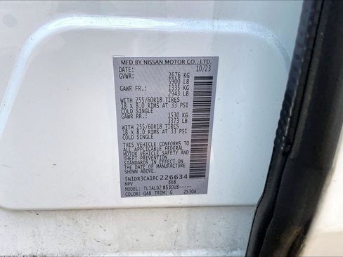 Certified 2024 Nissan Pathfinder SL image 3