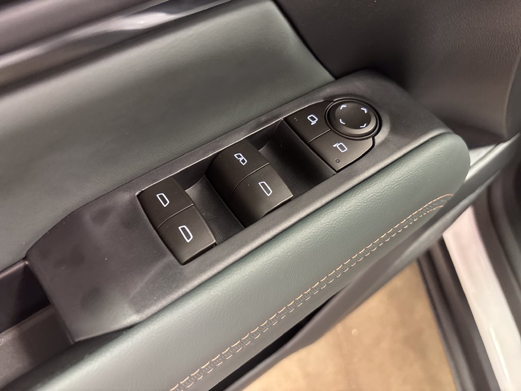 New 2026 GMC Terrain AT4 w/ Convenience Package III AWD/4WD image 21