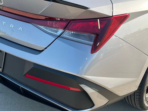 Used 2026 Hyundai Elantra Sport image 14