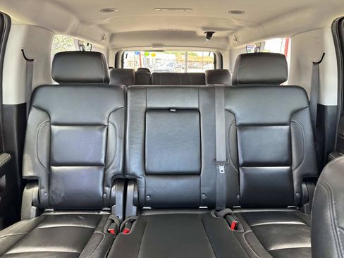 Used 2020 Chevrolet Suburban LT AWD/4WD image 9