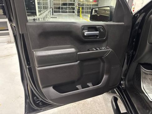Used 2020 Chevrolet Silverado 1500 Custom Trail Boss w/ Custom Convenience Package AWD/4WD image 13