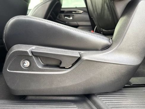 Used 2024 Honda Pilot Touring image 25