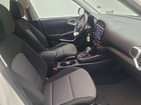 Used 2022 Kia Soul LX w/ Technology Package image 21