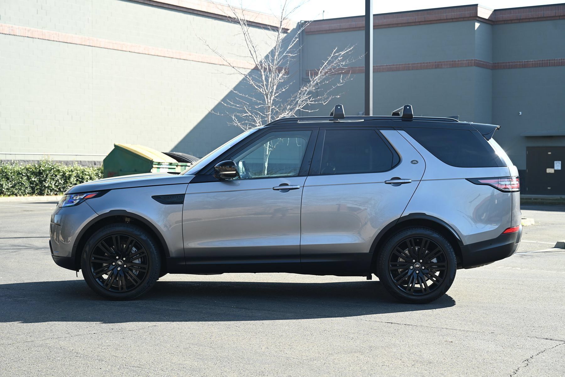 Used 2020 Land Rover Discovery HSE AWD/4WD image 4