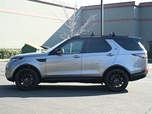 Used 2020 Land Rover Discovery HSE image 4