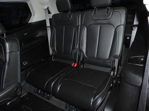 Used 2022 Jeep Grand Cherokee L Limited image 22