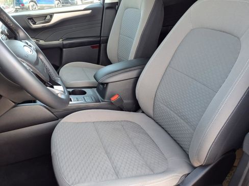 Certified 2022 Ford Escape SE w/ Convenience Package image 3