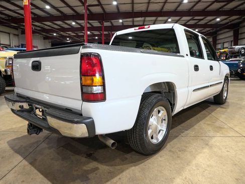 Used 2005 GMC Sierra 1500 SLT w/ Light Duty Power Package RWD image 8