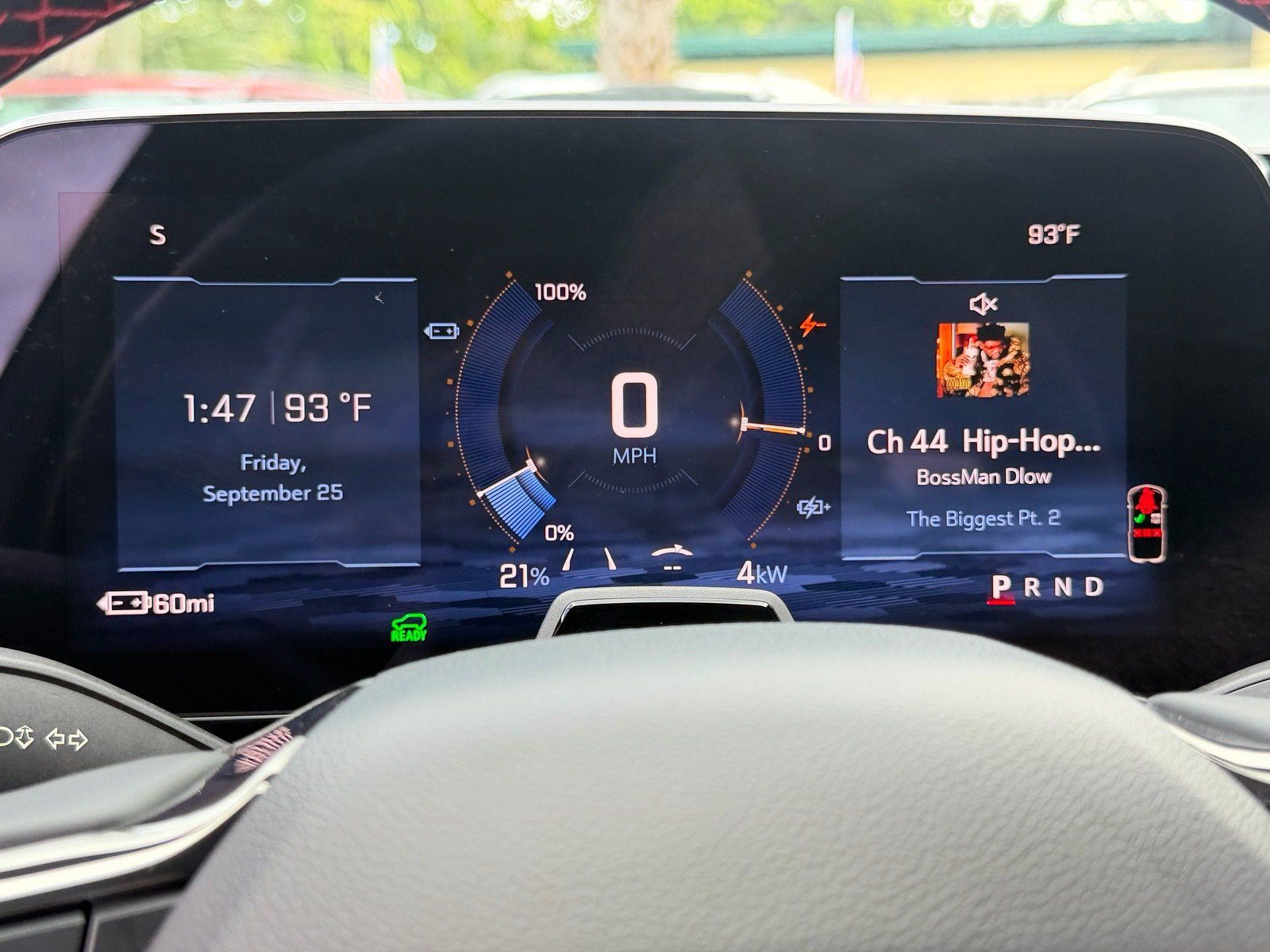Used 2024 Chevrolet Equinox EV RS FWD image 23