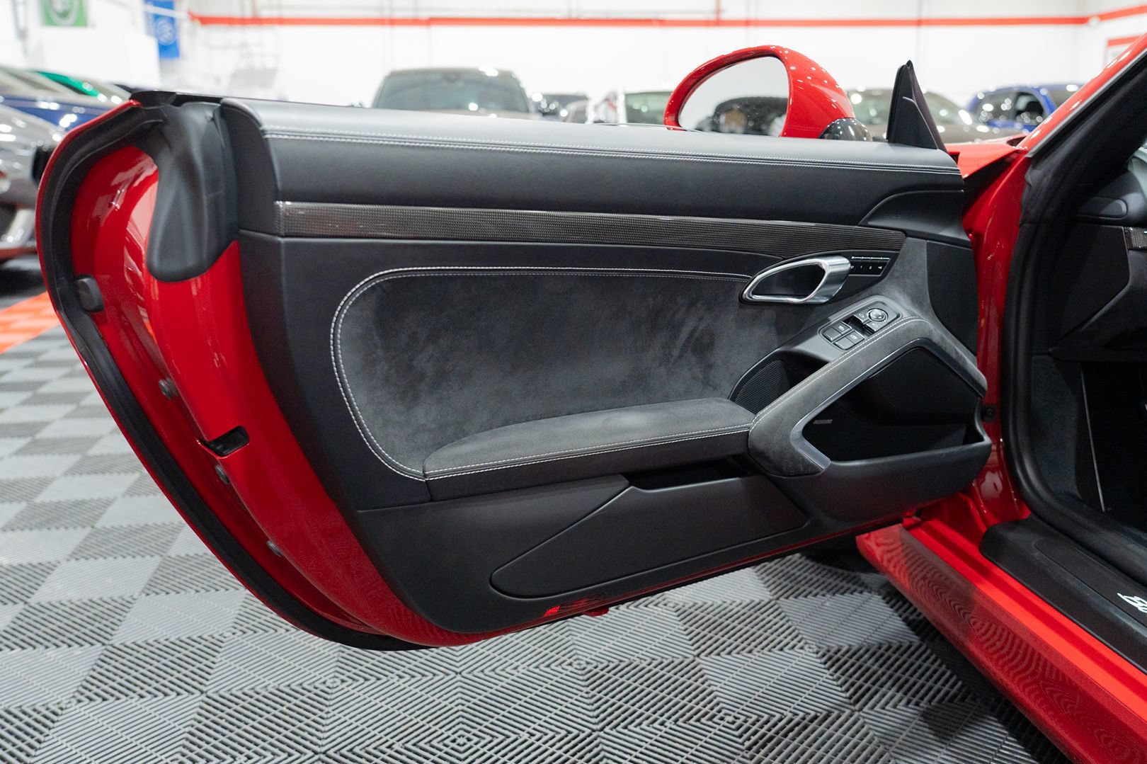 Used 2016 Porsche Boxster GTS RWD image 18