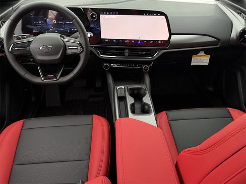 New 2026 Chevrolet Equinox EV RS image 10