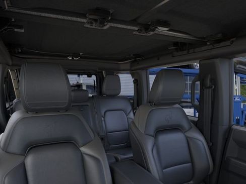 New 2026 Ford Bronco Outer Banks w/ Sasquatch Package AWD/4WD image 12