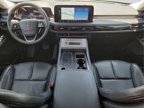 Used 2025 Lincoln Aviator 2WD image 11