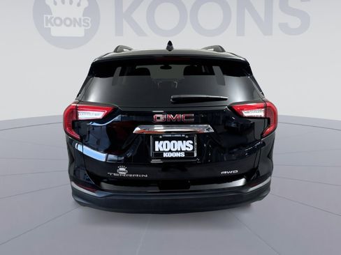 Used 2022 GMC Terrain SLE w/ Driver Convenience Package image 5