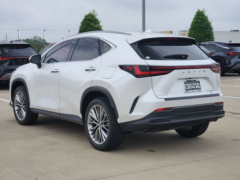 Used 2023 Lexus NX 350 AWD image 5