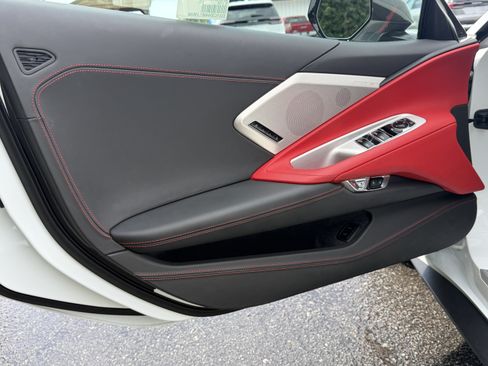 Used 2022 Chevrolet Corvette Stingray Premium Conv w/ 3LT RWD image 12