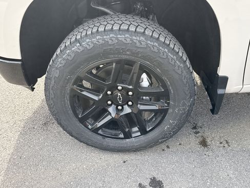 New 2026 Chevrolet Silverado 1500 Custom Trail Boss w/ Turbomax Blackout Package image 10