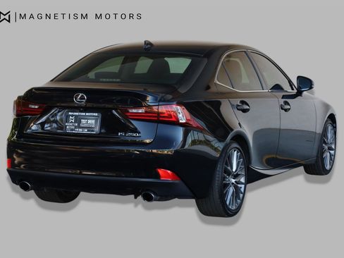 Used 2014 Lexus IS 250 RWD image 7