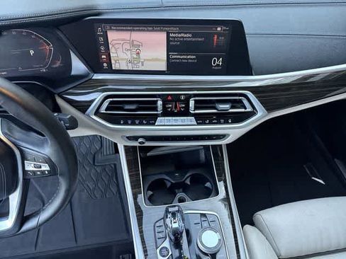 Used 2021 BMW X5 xDrive40i w/ Premium Package 3 AWD/4WD image 24