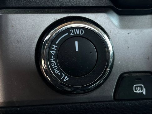 Used 2021 Toyota Tacoma SR AWD/4WD image 38