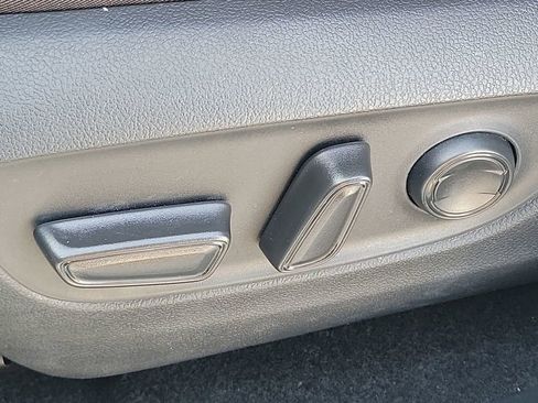 Used 2023 Toyota RAV4 XLE w/ Convenience Package image 27