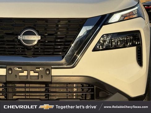 Used 2023 Nissan Rogue S AWD/4WD image 4