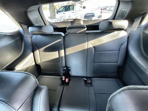 New 2026 Chevrolet Traverse LT w/ Driver Confidence Package image 24