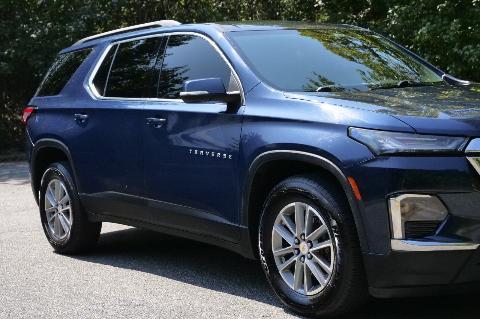 Used 2022 Chevrolet Traverse LT AWD/4WD image 46