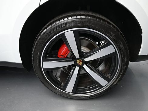 Certified 2026 Porsche Macan S AWD/4WD image 9
