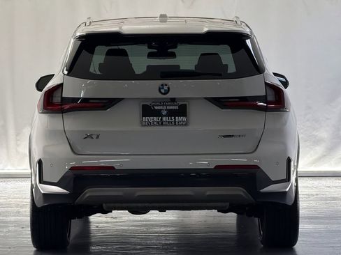 Used 2025 BMW X1 xDrive28i w/ Convenience Package image 10