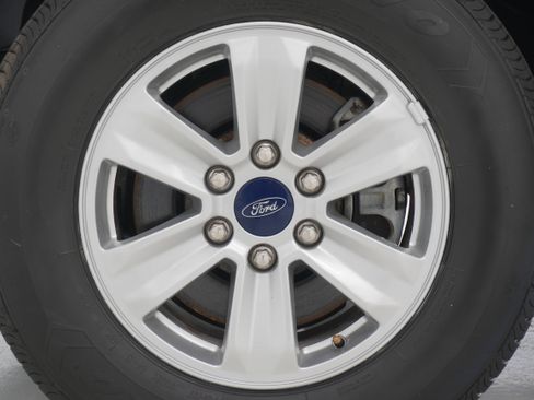 Used 2019 Ford F150 XLT image 24