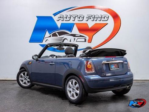 Used 2009 MINI Cooper Convertible image 3