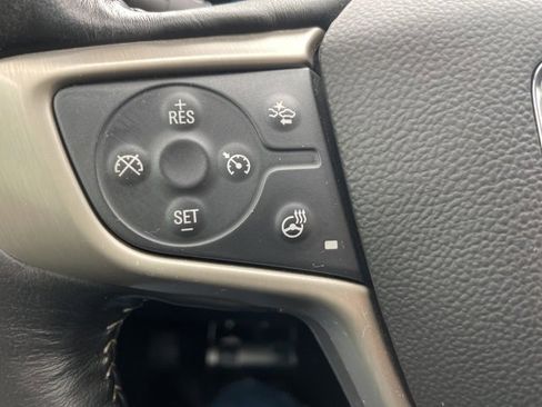 Used 2018 GMC Canyon Denali image 21