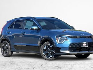 Used 2025 Kia Niro Wind FWD video 2