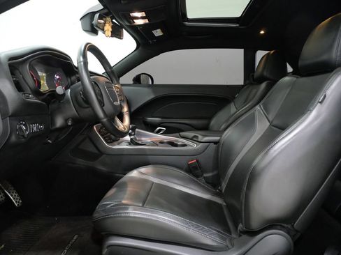 Used 2017 Dodge Challenger R/T Plus RWD image 13