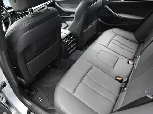 Used 2019 BMW 530i xDrive w/ Convenience Package image 27