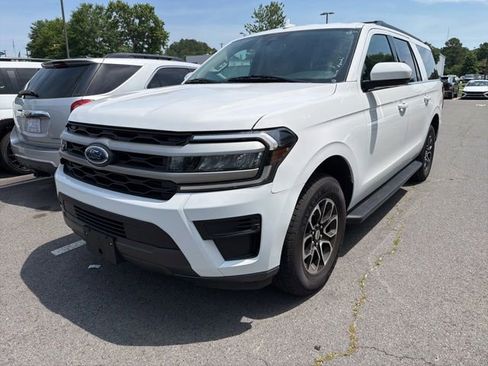 Used 2024 Ford Expedition Max XLT AWD/4WD image 2