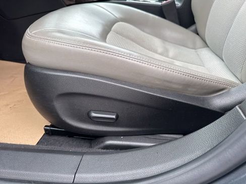 Used 2013 Buick Verano Convenience FWD image 11