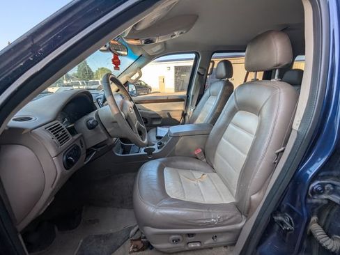 Used 2005 Ford Explorer Eddie Bauer AWD/4WD image 4
